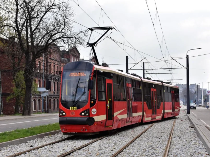 Powrót tramwajów od Chebzia do Chorzowa. Koniec prac na odcinku linii nr 11
