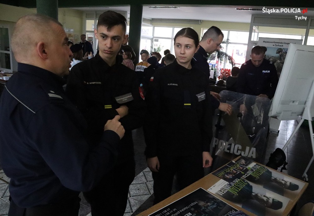 Dzielnicowi zapraszali w szeregi Policji