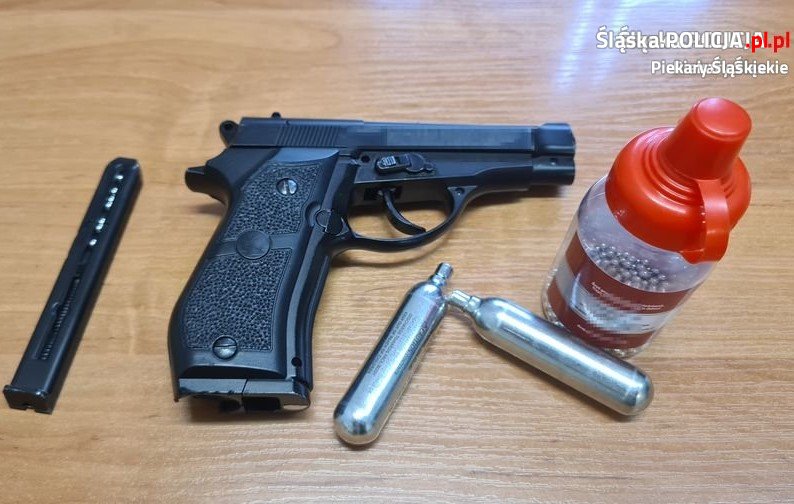 Strzelali do przechodnia - trafili do aresztu