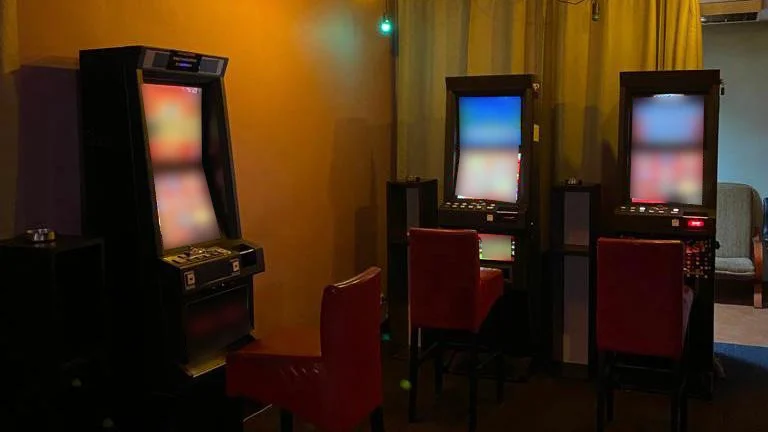 Kolejne nielegalne automaty zabezpieczone przez mundurowych