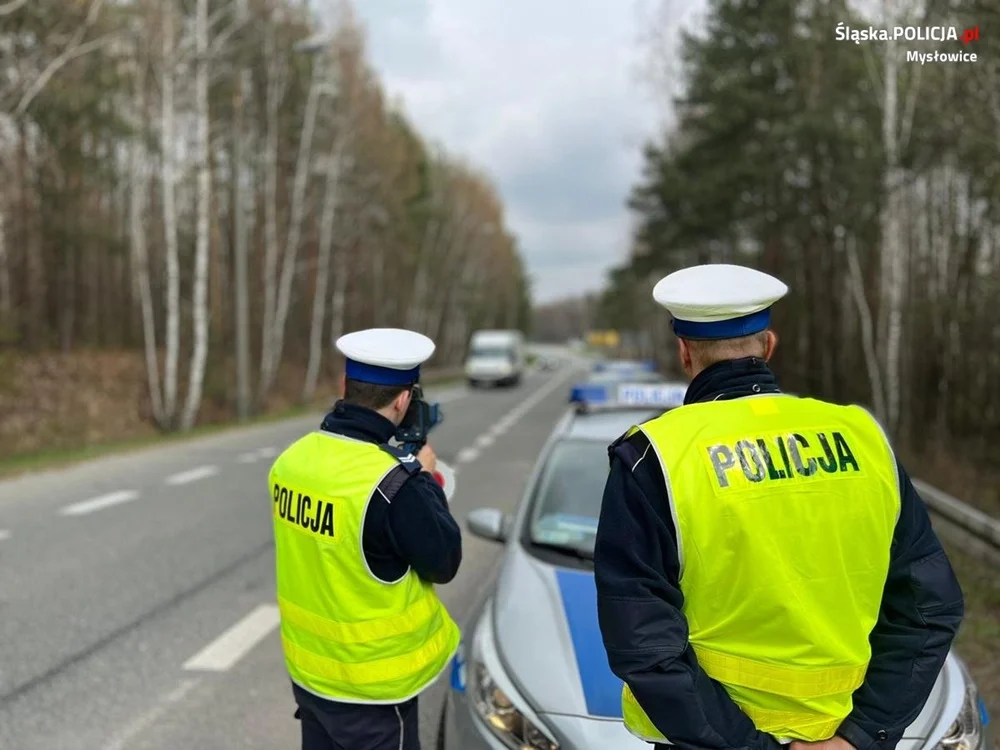 Patrole mysłowickiej drogówki na S1