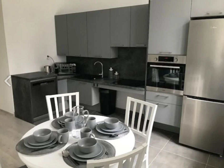 Mieszkanie dla seniorek