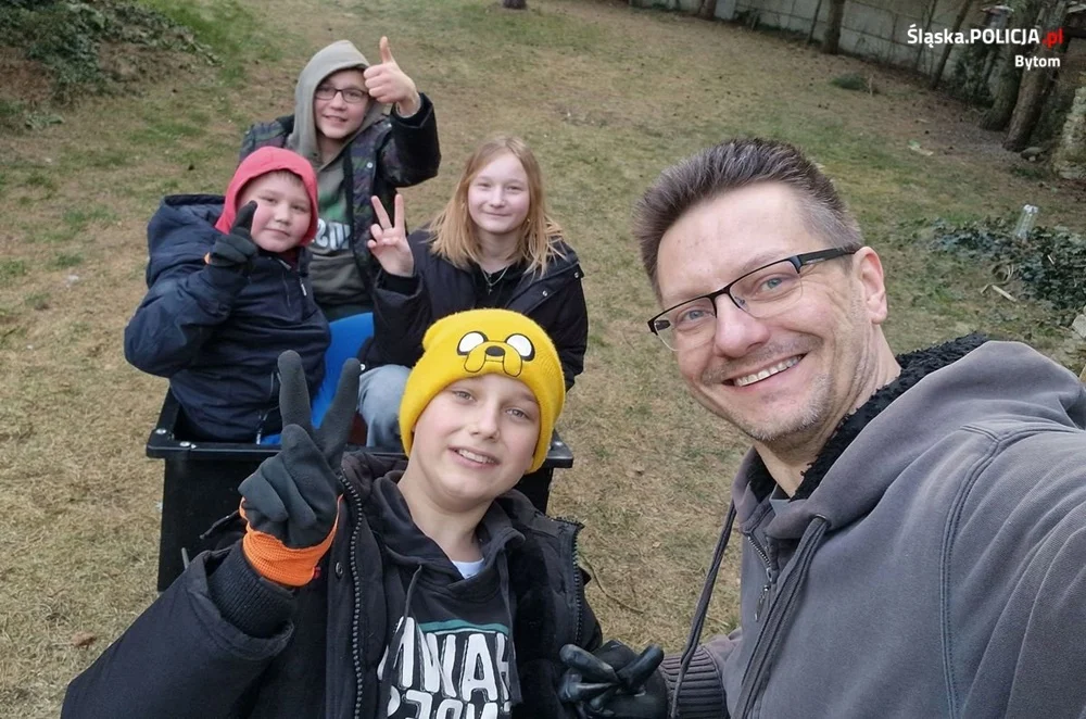 Dwie rodziny ukraińskie znalazły schronienie w domu bytomskiego policjanta