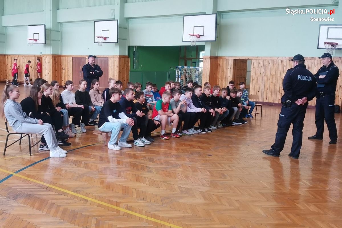 Dzielnicowi przeciw cyberprzemocy