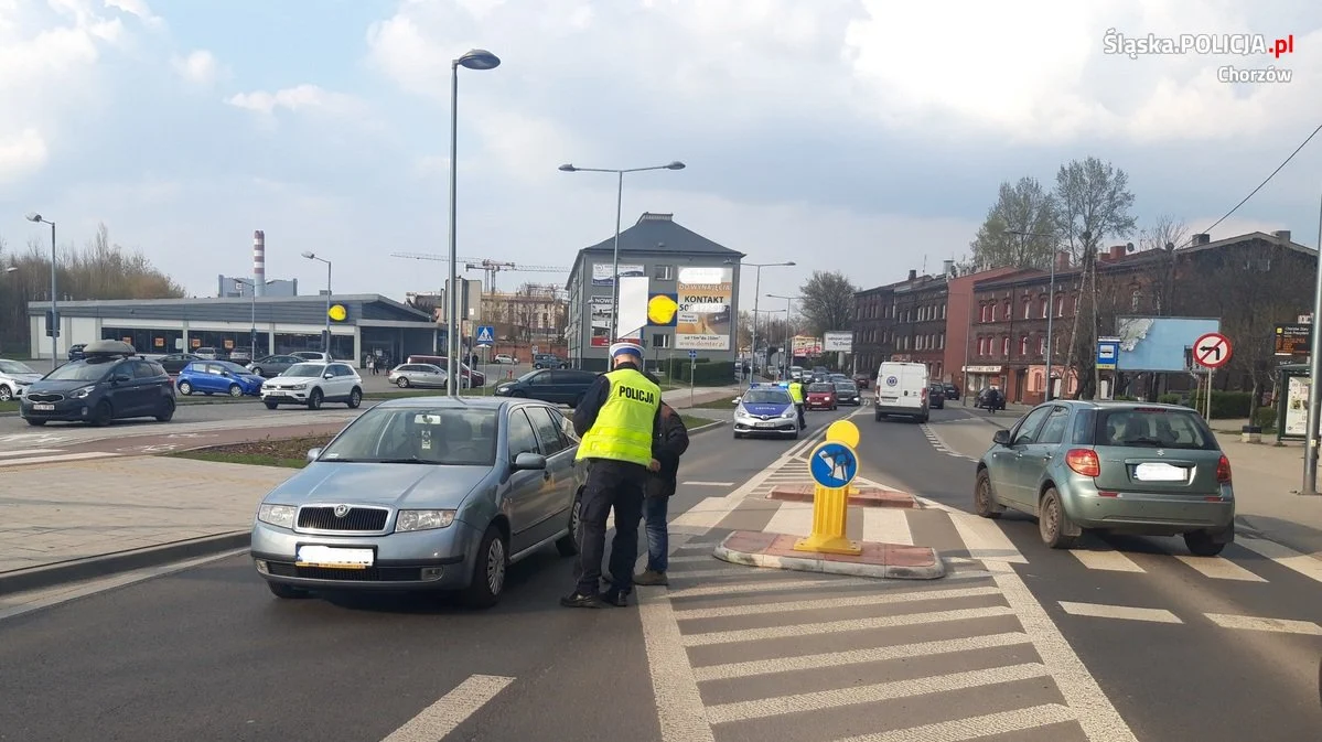 Chorzów: 9-latka potrącona przez samochód na oznakowanym przejściu dla pieszych