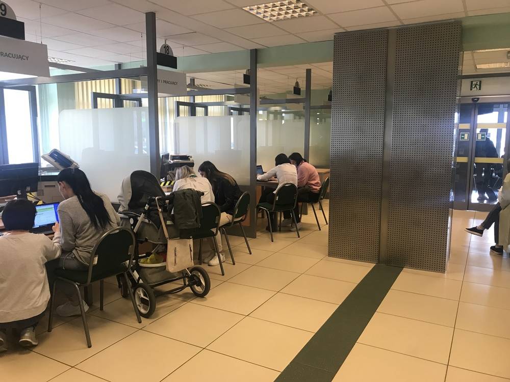 W maju pierwsze przelewy 500plus na konta uchodźców z Ukrainy