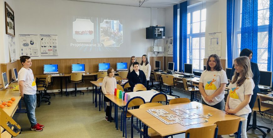 Otwarcie pracowni robotyki i programowania w Szkole Podstawowej nr 21