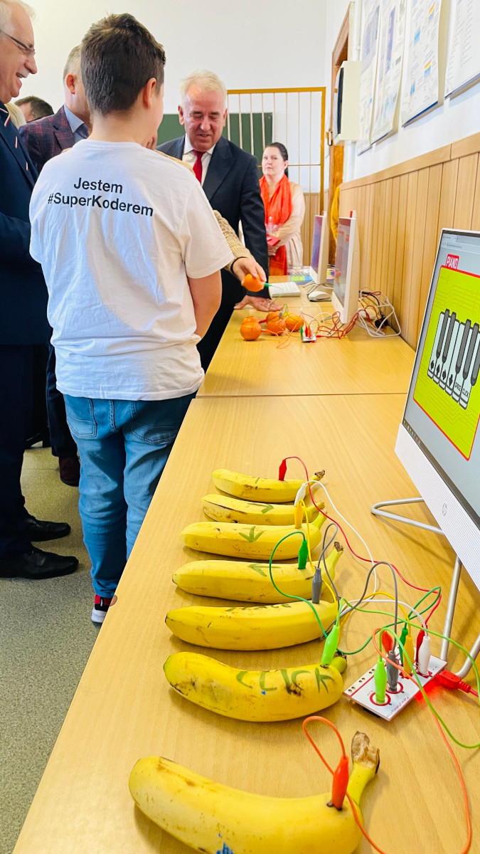 Otwarcie pracowni robotyki i programowania w Szkole Podstawowej nr 21