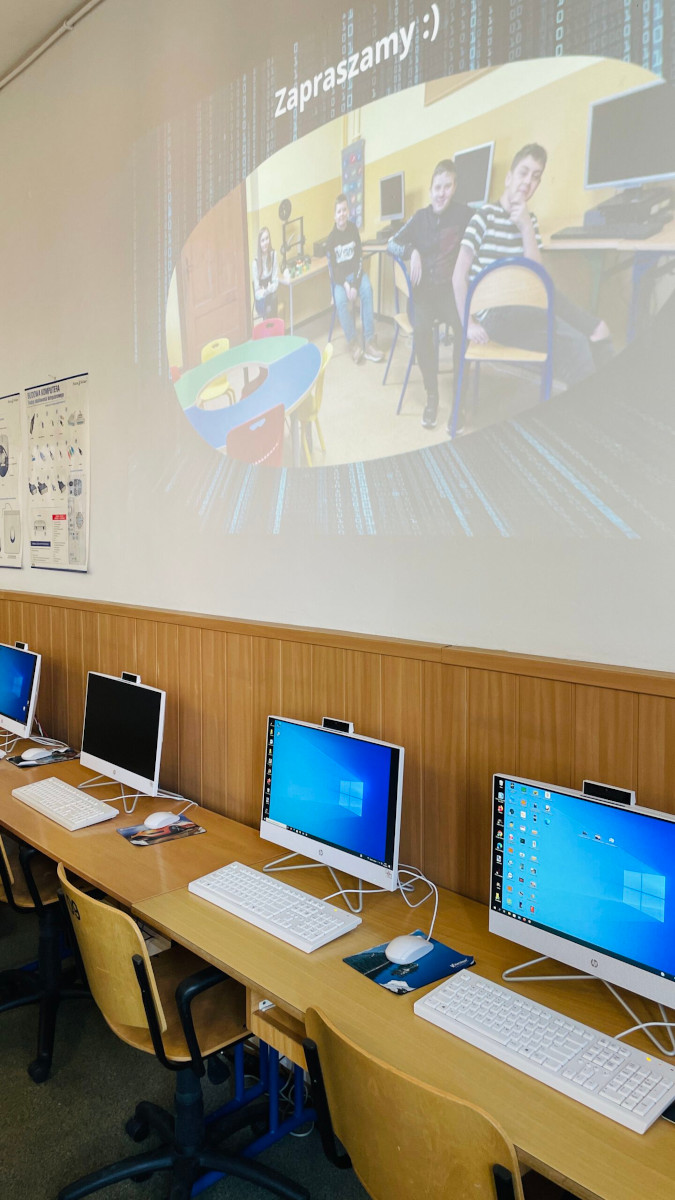 Otwarcie pracowni robotyki i programowania w Szkole Podstawowej nr 21