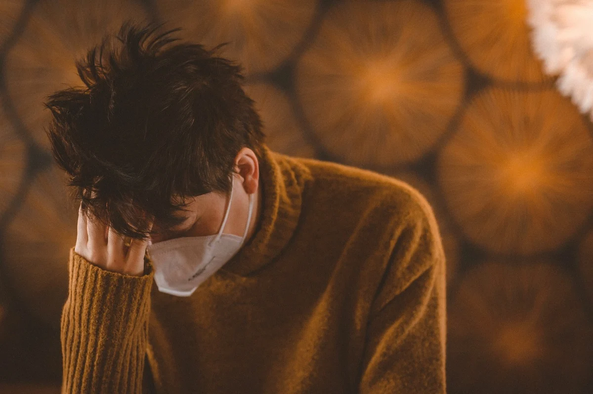 Sześć na dziesięć osób z COVID-19 ma co najmniej jeden objaw rok po diagnozie