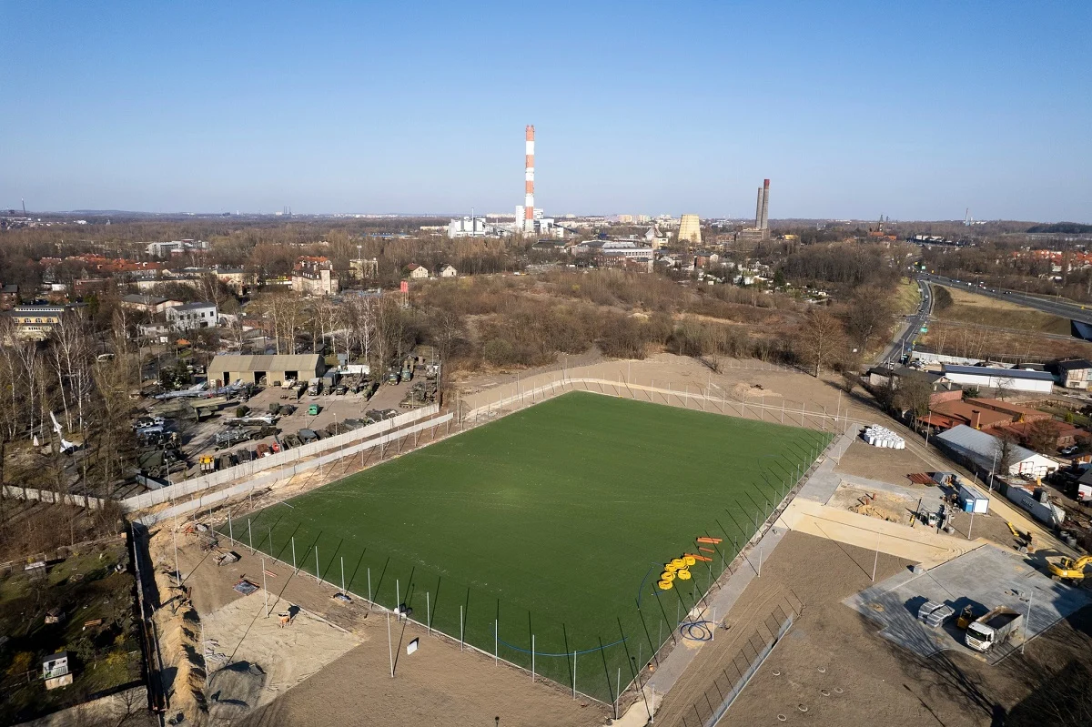 Prezydent Zabrza sprawdziła postęp przebudowy dawnego stadionu KS "Koksownik"