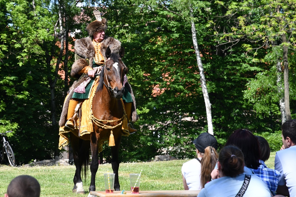 Wydarzenie w ruinach Zamku Rudzkiego 7