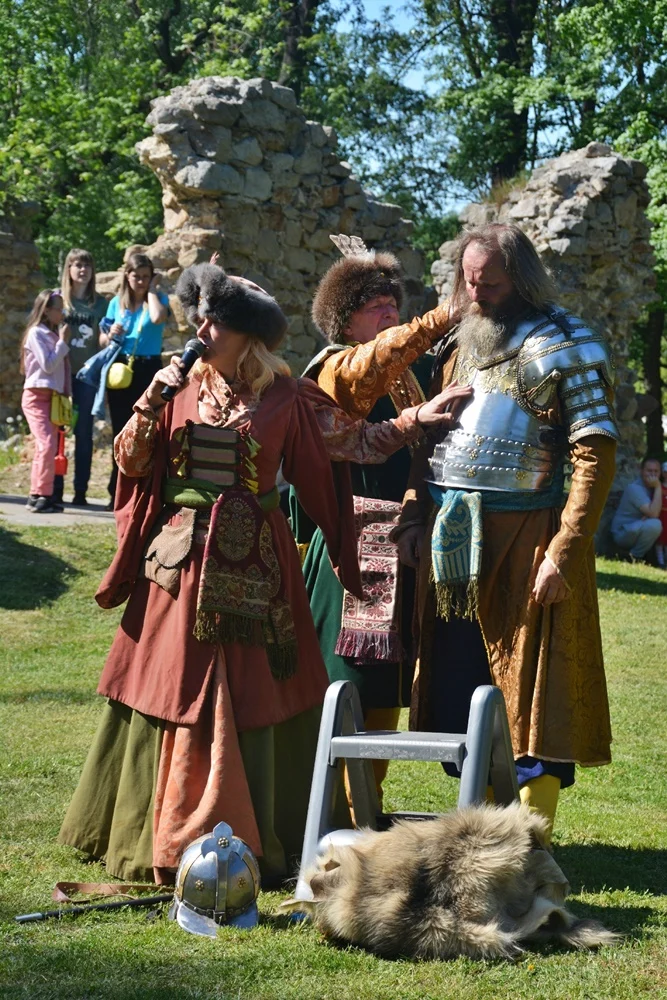 Wydarzenie w ruinach Zamku Rudzkiego 25