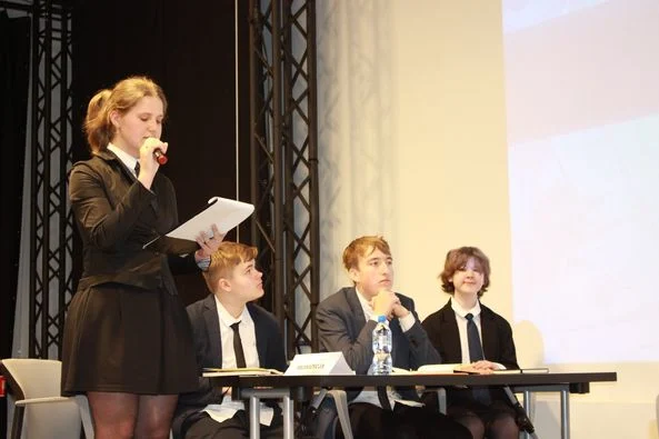I Turniej Debat Oksfordzkich już za nami! Uczniowie zmierzyli się w finałowej debacie / fot. UM Ruda Śląska 3