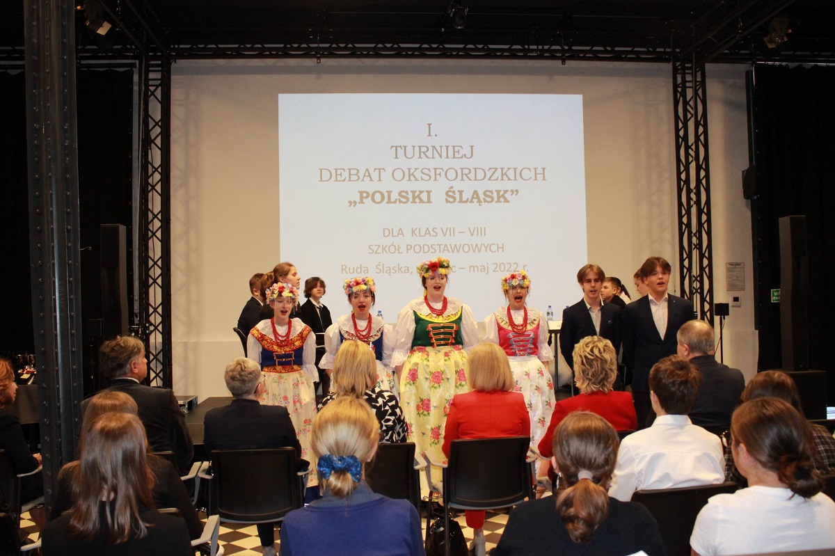 I Turniej Debat Oksfordzkich już za nami! Uczniowie zmierzyli się w finałowej debacie