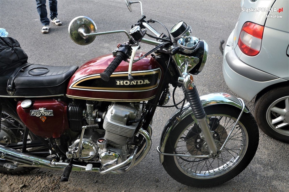 Wypadek z udziałem motocyklisty na DK 81 w Orzeszu