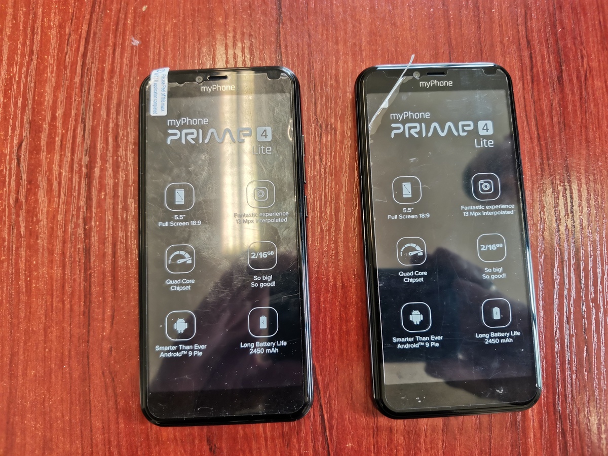 Policjanci poszukują właściciela znalezionych telefonów