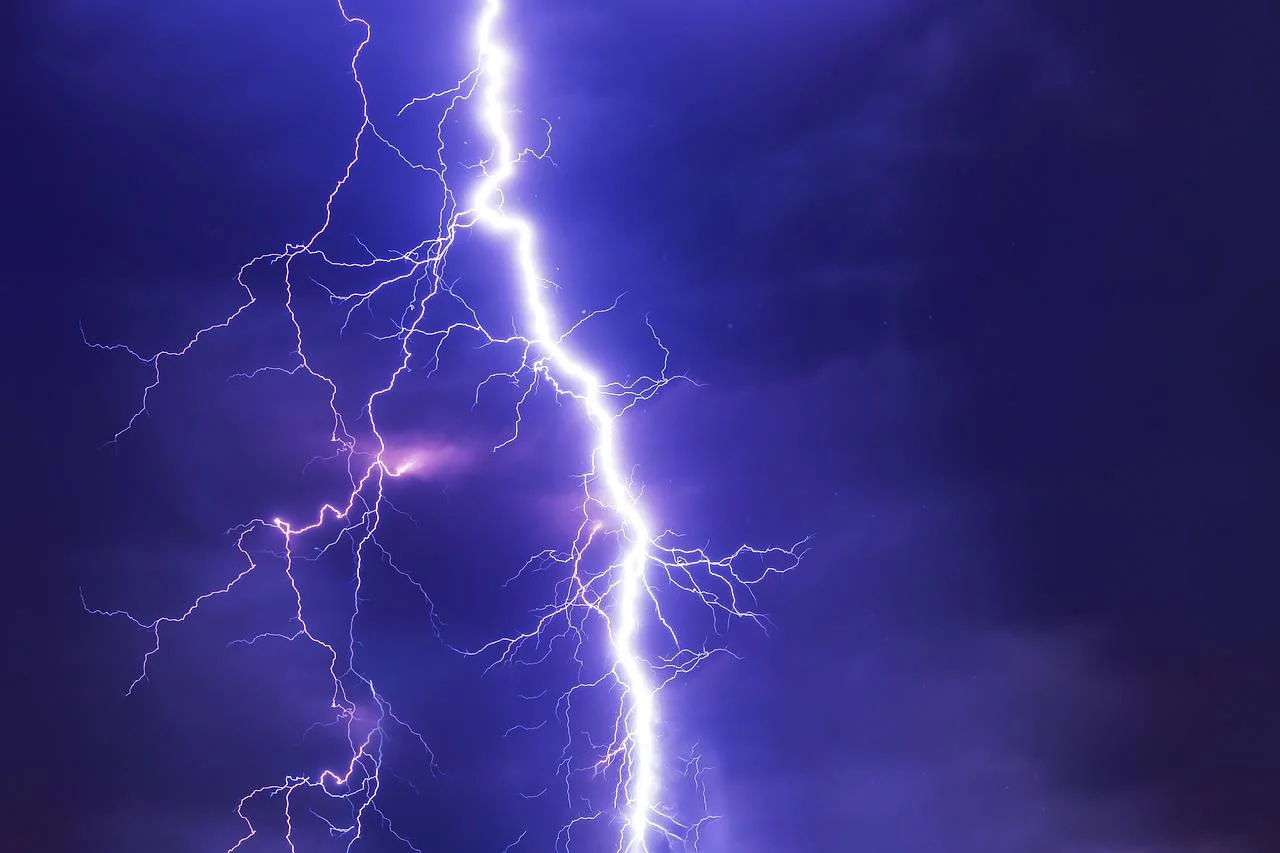 Ostrzeżenie meteorologiczne - możliwe burze z gradem