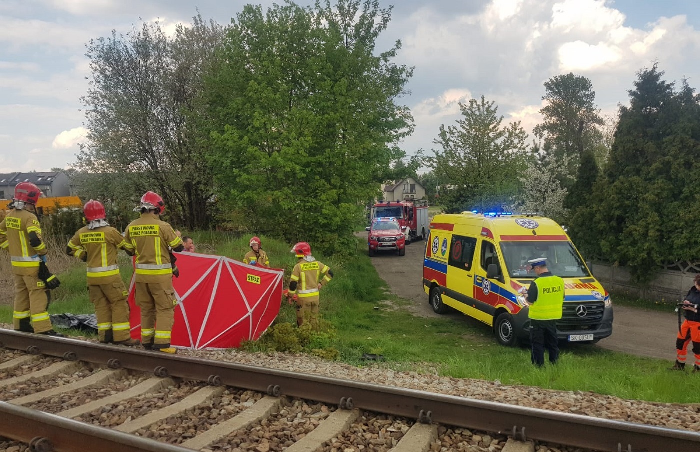 Tragedia w Katowicach. Na torach zginął mężczyzna!