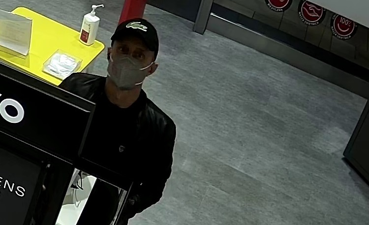 Mężczyzna podejrzewany o kradzież w optyku