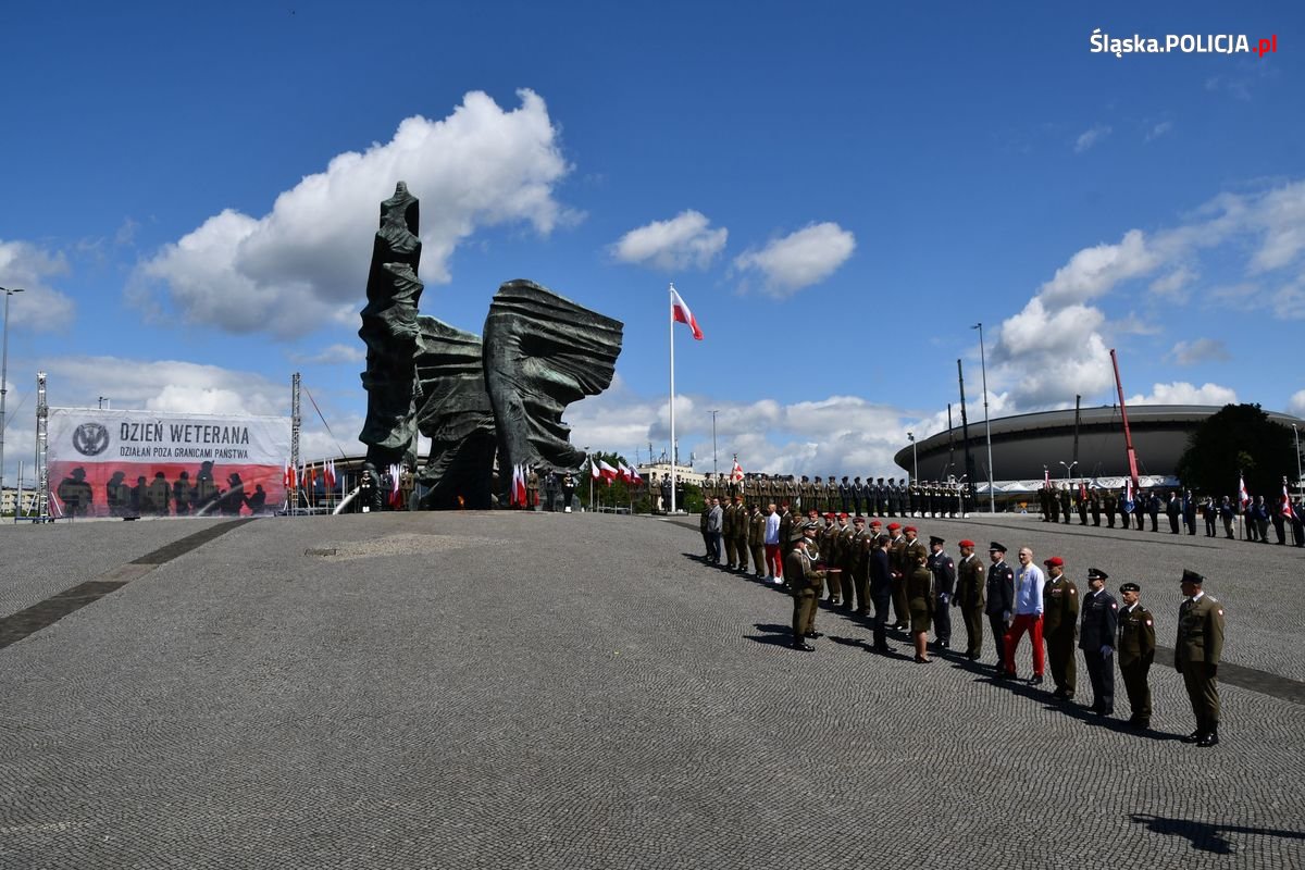 Dzień Weterana i Uczestników Misji Pokojowych [ZDJĘCIA]
