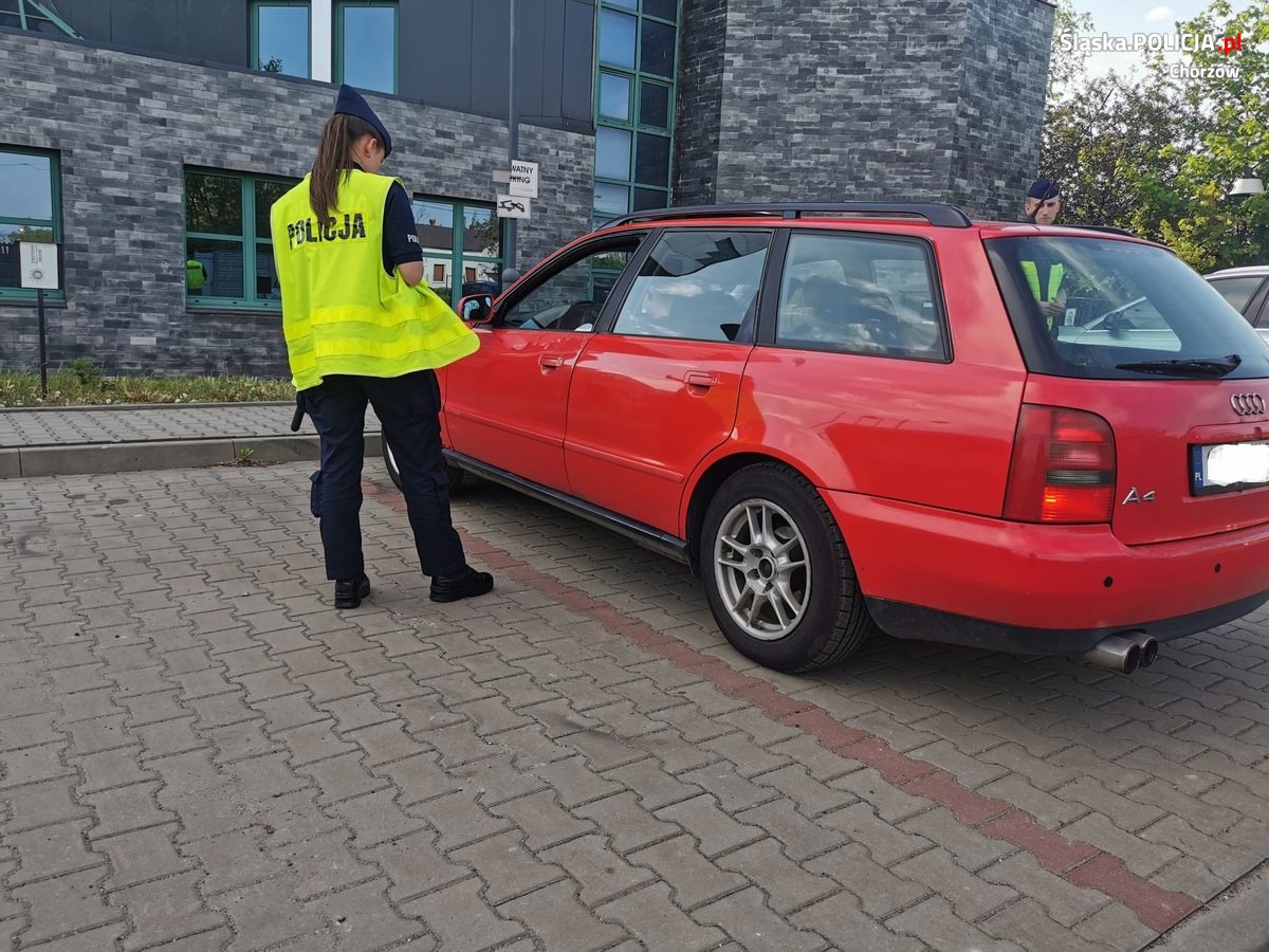 Słuchacze Szkoły Policji w Katowicach ponownie patrolują ulice Chorzowa