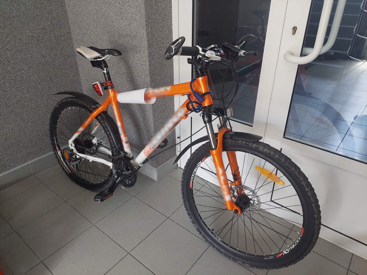 Znaleziono jednoślady, które czekają na właścicieli. Rozpoznajesz je?