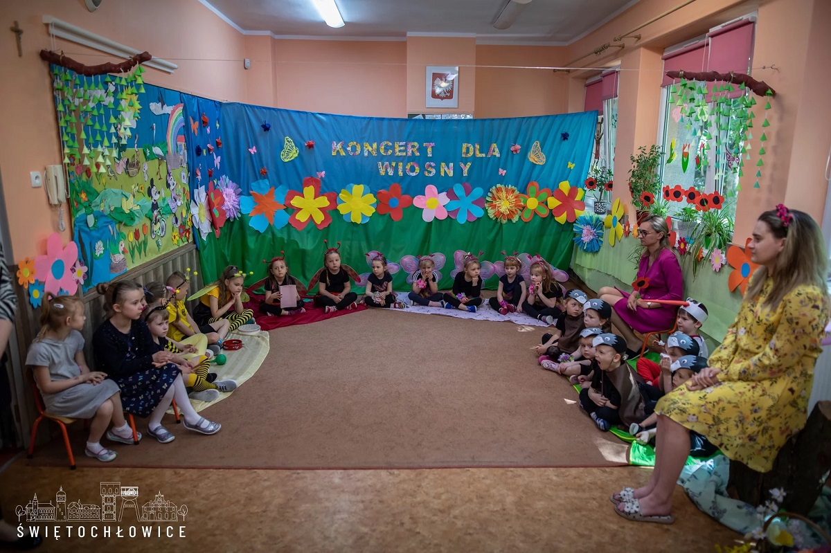 Rozdanie nagród w konkursie plastycznym "Wymarzona Planeta Ziemia"