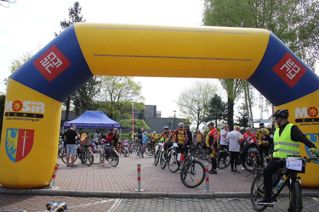 Strzelanie, rowery i biathlon, czyli majówka na sportowo! [ZDJĘCIA]