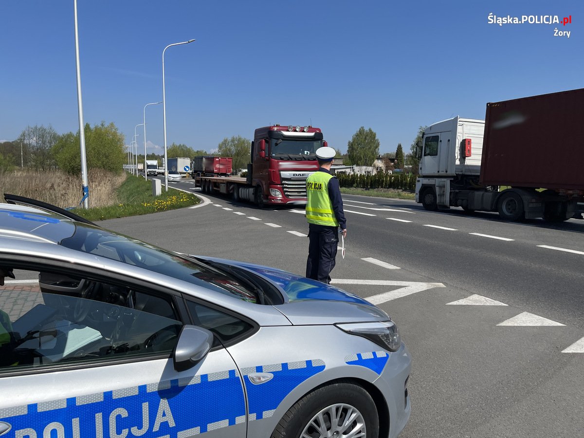 1500 zł, 10 punktów karnych i utrata prawa jazdy. Żorzanin przekroczył prędkość o 52 km/h
