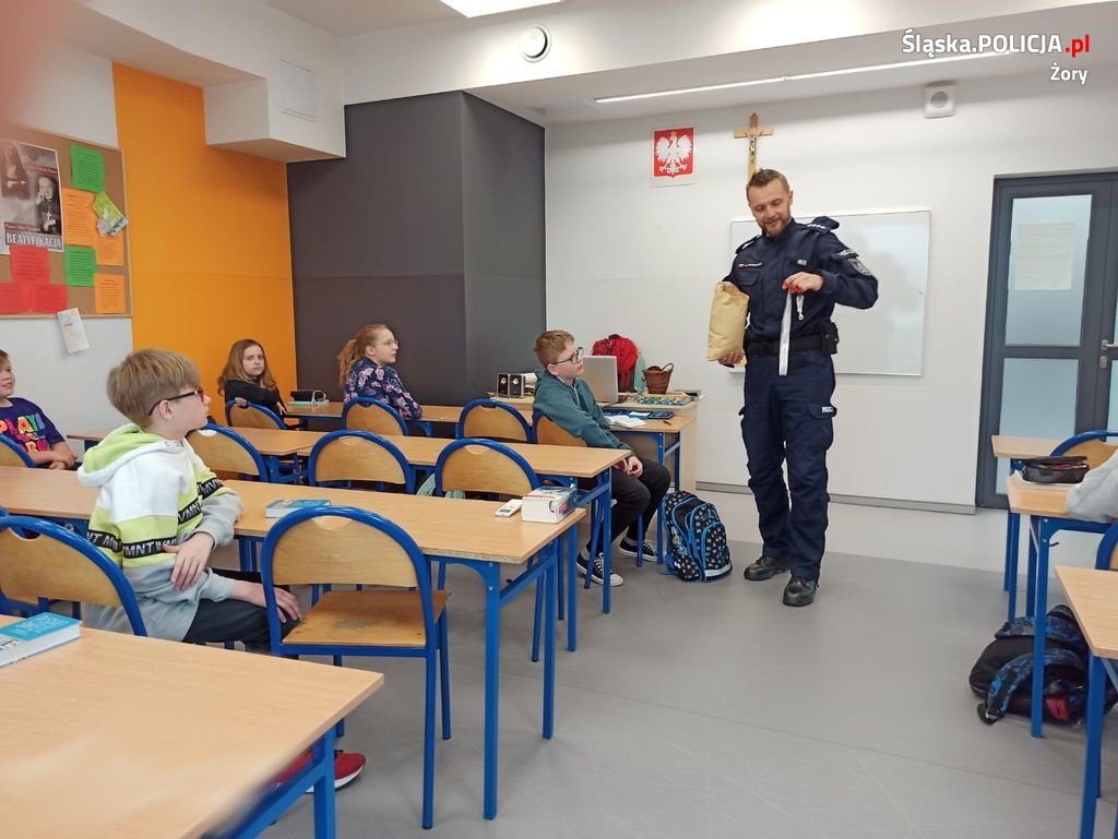 O uzależnieniach i hejcie od najmłodszych lat