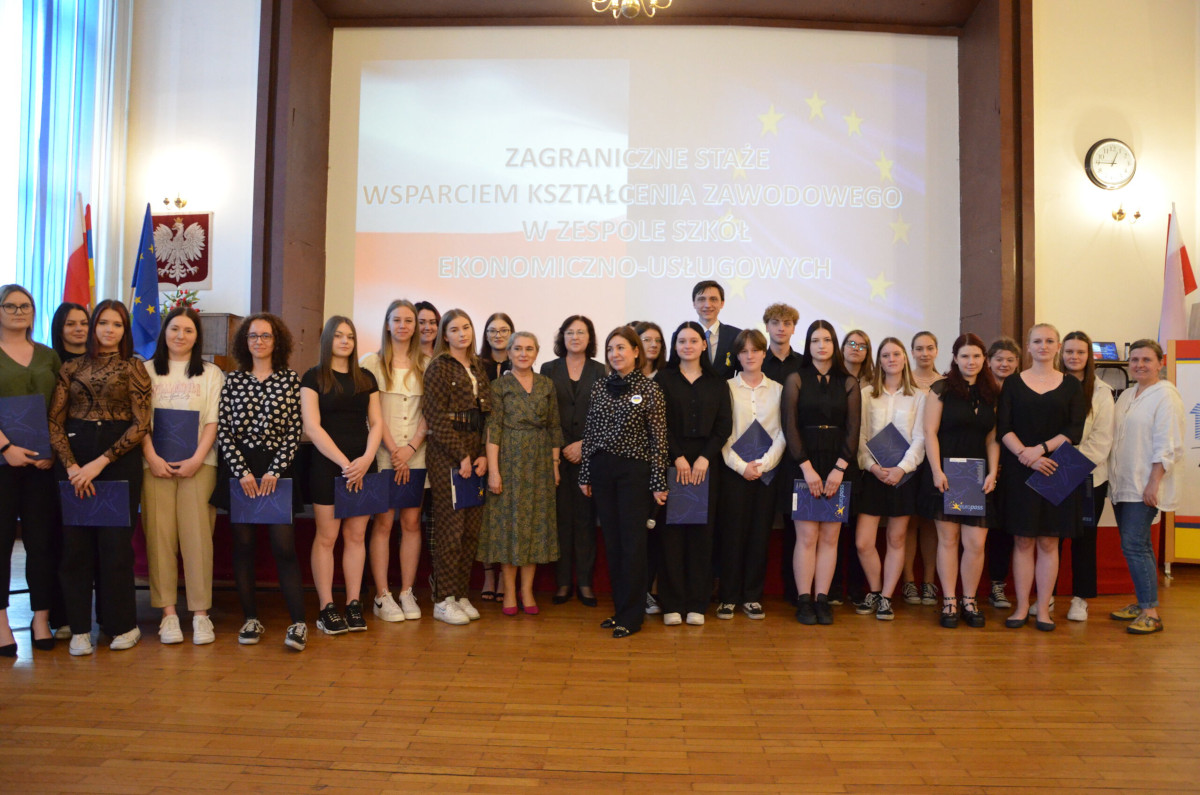 Zagraniczne straże wsparciem kształcenia zawodowego w Zespole Szkół Ekonomiczno-Usługowych