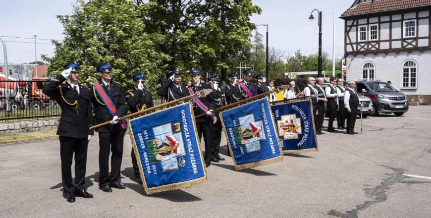 30 lat służby strażaków dla miasta i jego mieszkańców