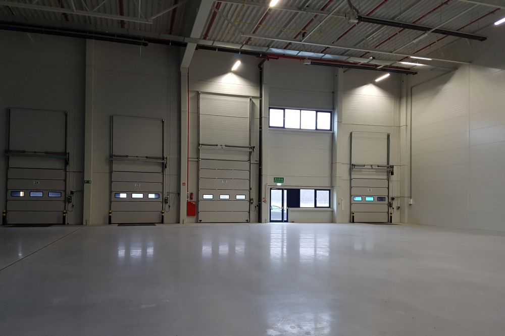 Czym się charakteryzują nowoczesne magazyny?