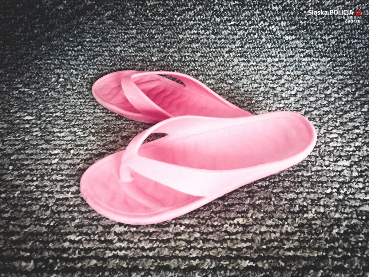 Przekleiła metkę na droższe obuwie. 42-latce grozi do 8 lat więzienia