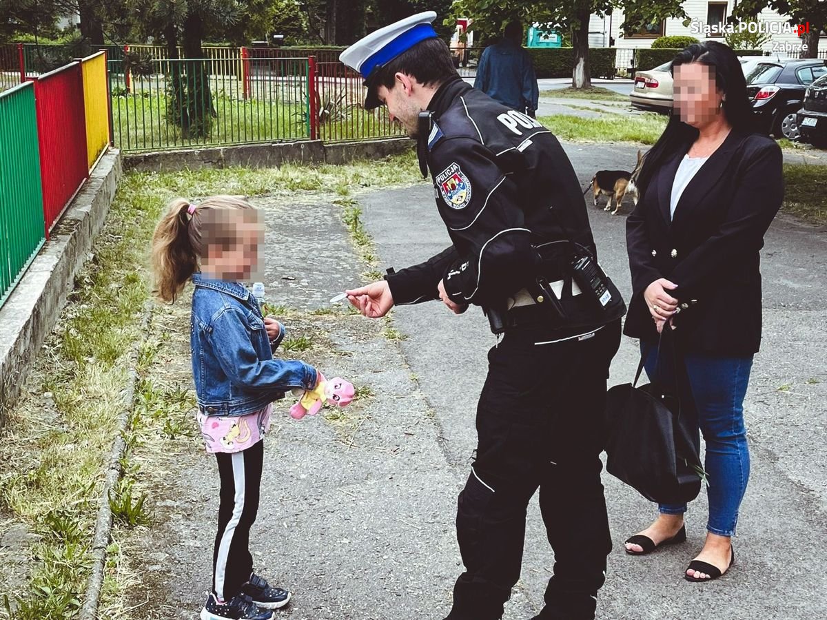 Policyjne działania "Jestem Bezpieczny - Jeżdżę w foteliku"