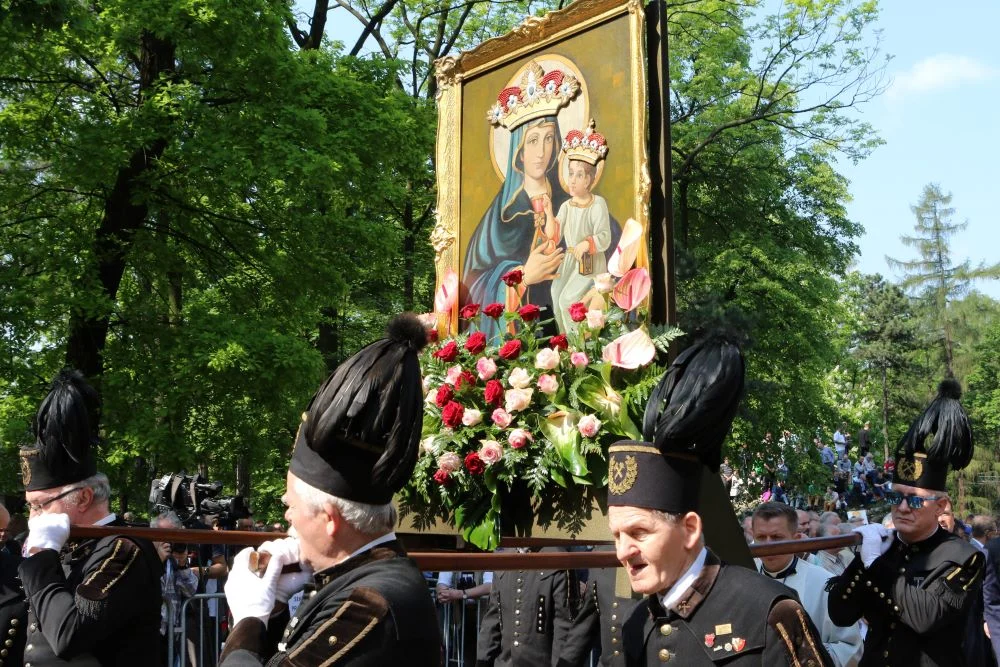 Pielgrzymka do Piekar Śląskich już w najbliższą niedzielę. Zapoznaj się z programem i zmianami w ruchu