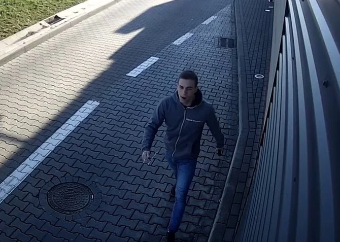 Kradzież zabawek w sklepie Pepco! Rozpoznajesz złodzieja?