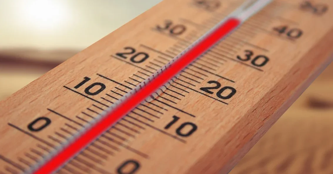 Policja ostrzega: Dbajmy o bezpieczeństwo podczas upałów