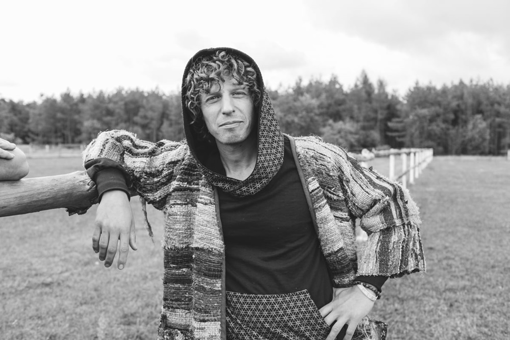 Etno Dzika Plaża nad jeziorem Paprocany