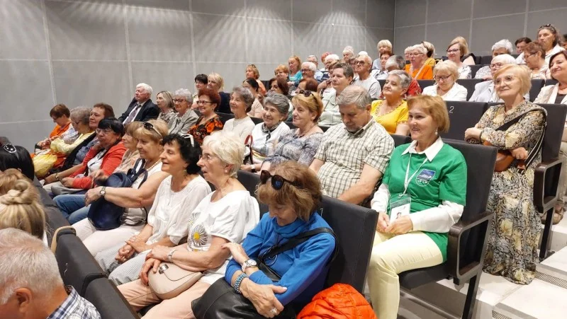 Seniorzy na 10-leciu Parkowej Akademii Wolontariatu