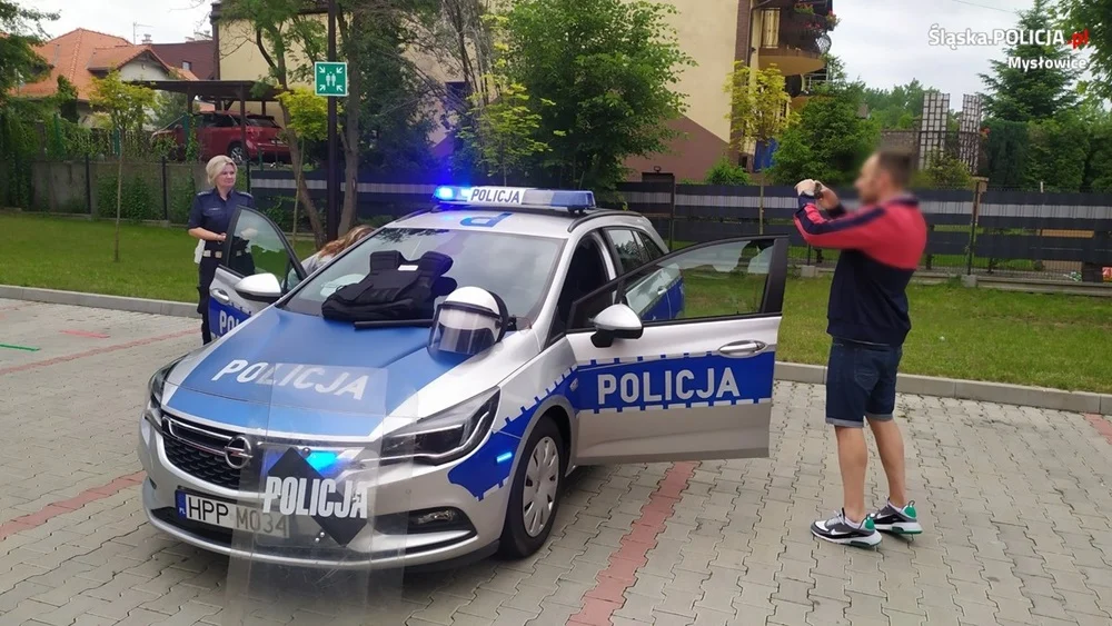 Policyjni profilaktycy w wizytą na piknikach rodzinnych
