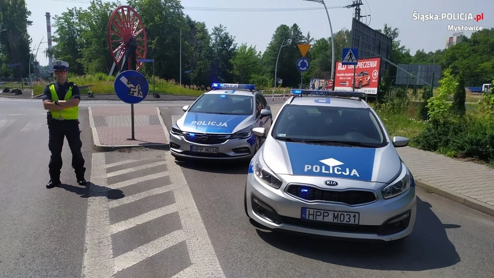 Policjanci zabezpieczali wyścig kolarski "Solidarności i Olimpijczyków"