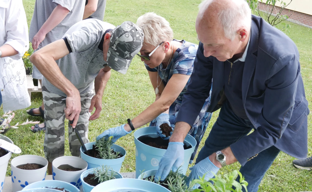 Piknik "Sadzimy kwiaty na lepsze klimaty"