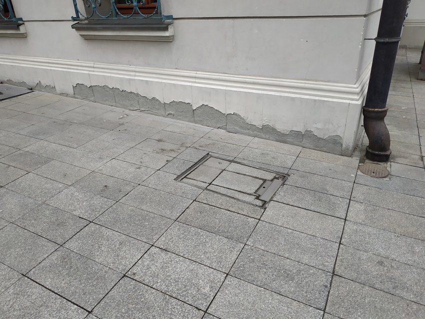 Rusza remont dolnej części elewacji Ratusza