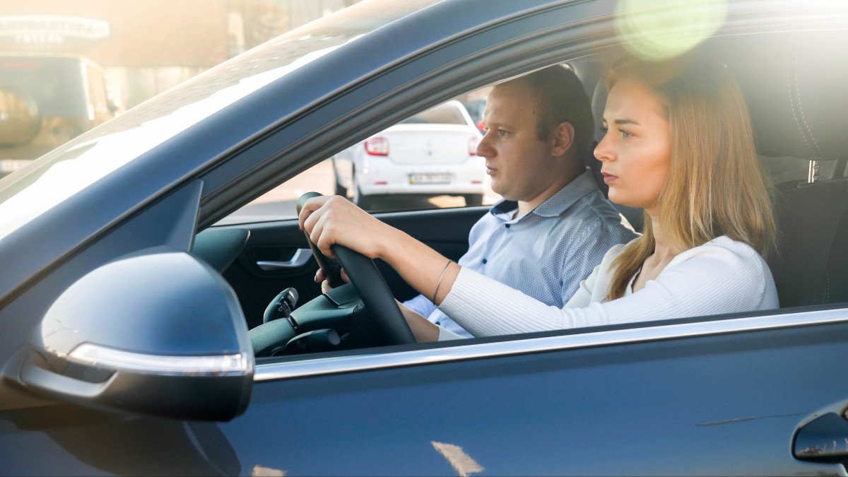 Kurs prawa jazdy Gliwice – inwestycja we własną przyszłość. Jak uzyskać dofinansowanie?