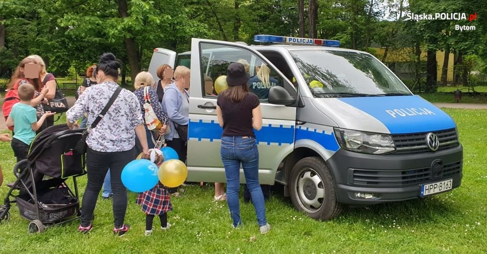 Parkowy Dzień Dziecka z bytomskimi policjantami