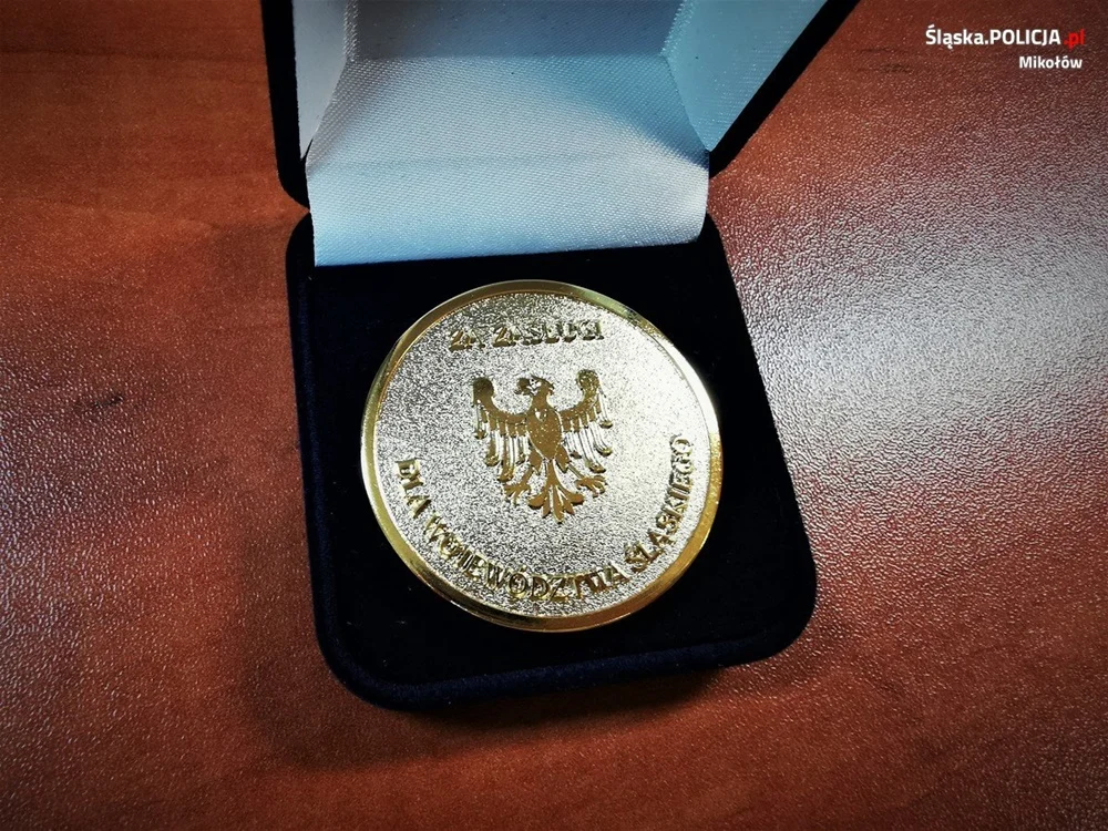 Złota odznaka dla Komendy Powiatowej Policji w Mikołowie