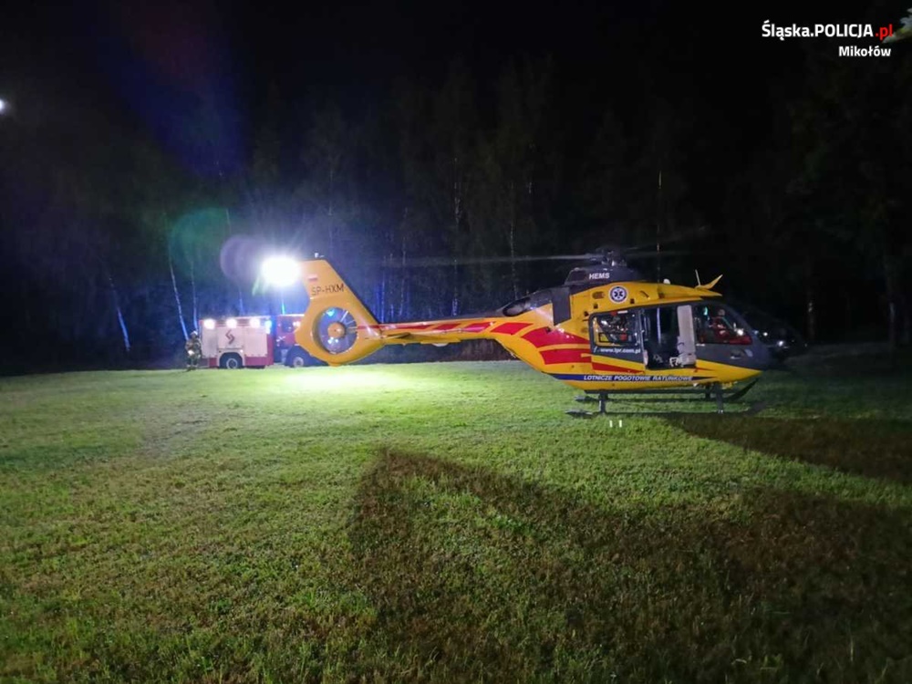 20-latek stracił panowanie nad pojazdem i uderzył w drzewo!