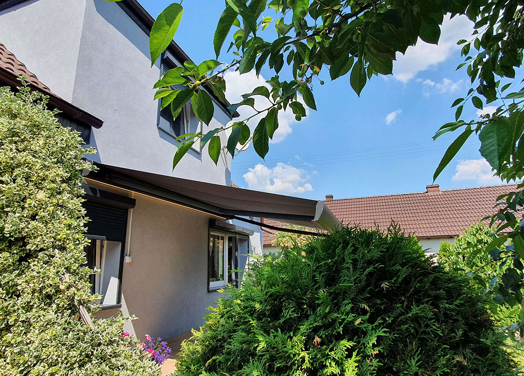 Jak wybrać najlepsze markizy na taras i balkon?